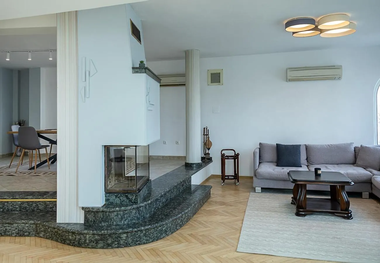 3Bd Maisonette With Sea Views - Next To Sea Garden By Flat Mаnаger ヴァルナ 0*,  ブルガリア
